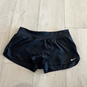 Nike  women’s black shorts size L